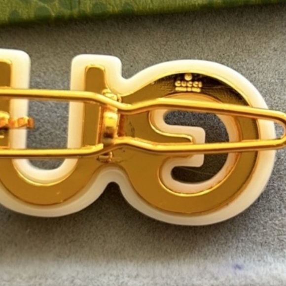 New never used CRYSTAL GUCCI SINGLE HAIR CLIP - Picture 2 of 7